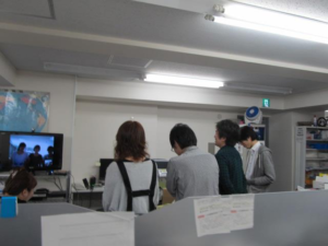 日本と中国で、ライブ朝礼!