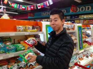 義烏の新しいスーパー「FUGUO SUPERMARKET」で出前一丁♪