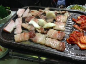 ソウル焼き肉、三段腹！