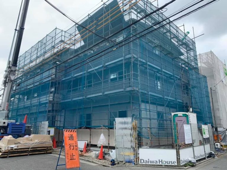 南浦和で建設中の新築マンション